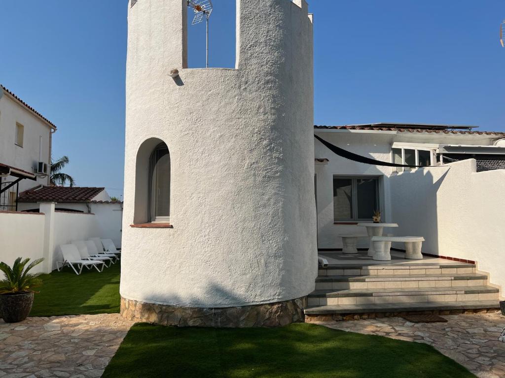 Bonita casa renovada 2020