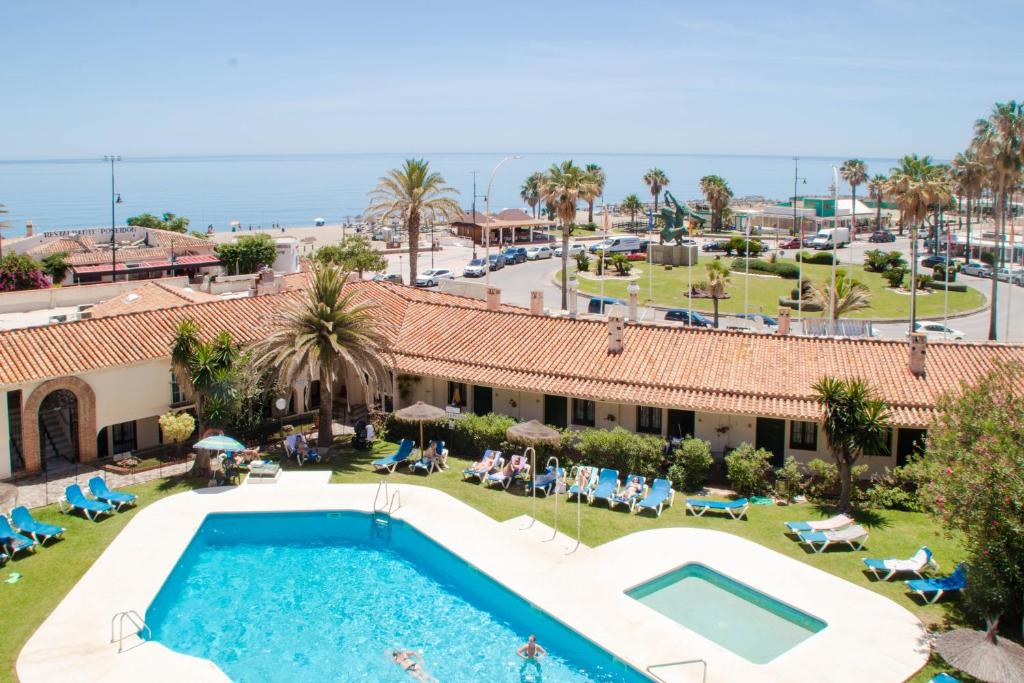 an aerial view of a resort with a swimming pool at JAZMÍN 24 in Torremolinos