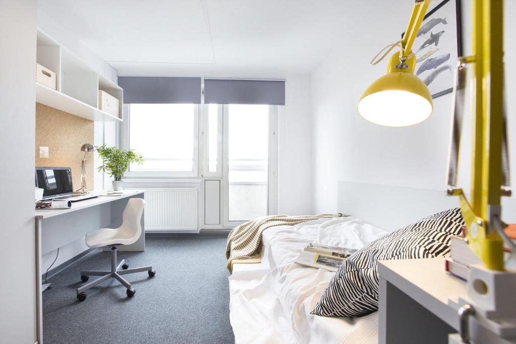 
Single Room with Private Bathroom
