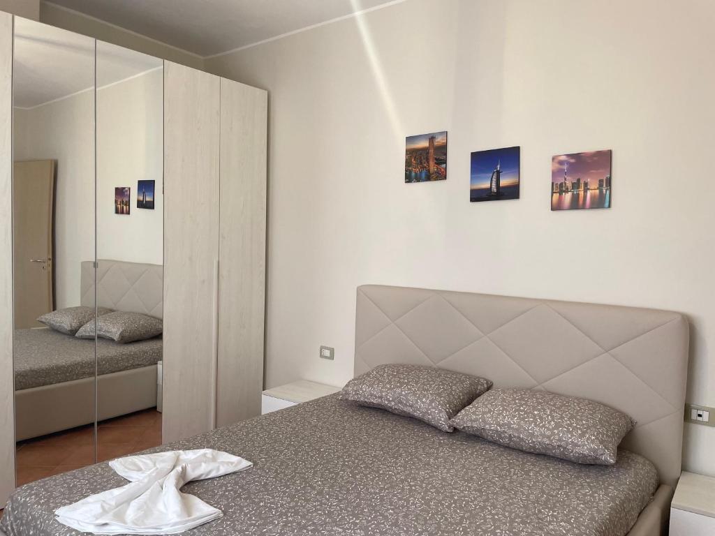 Modern Beach View Apartment, Vlore