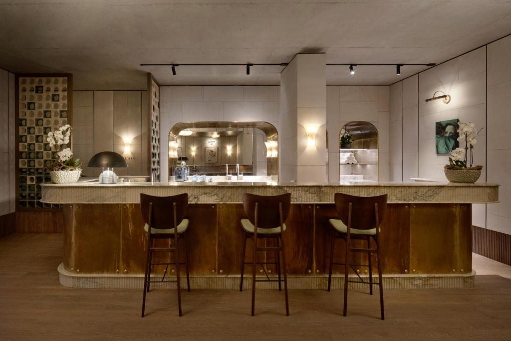 Stradom House, Autograph Collection - Resim 21