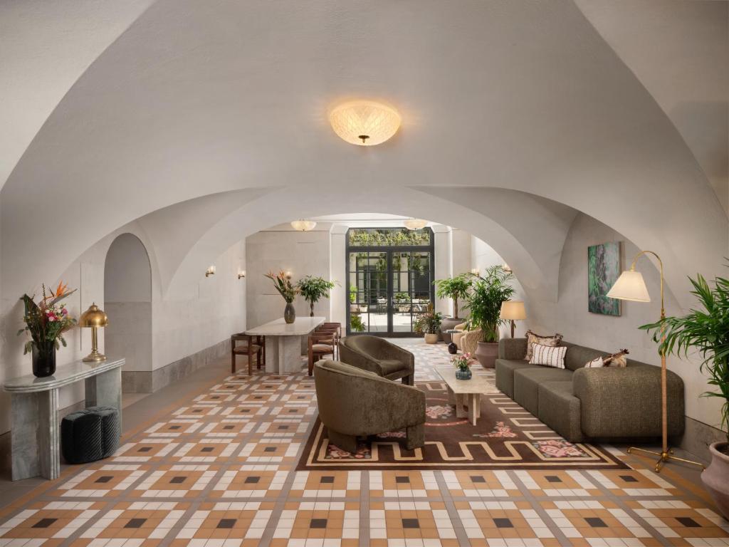 Stradom House, Autograph Collection - Resim 28