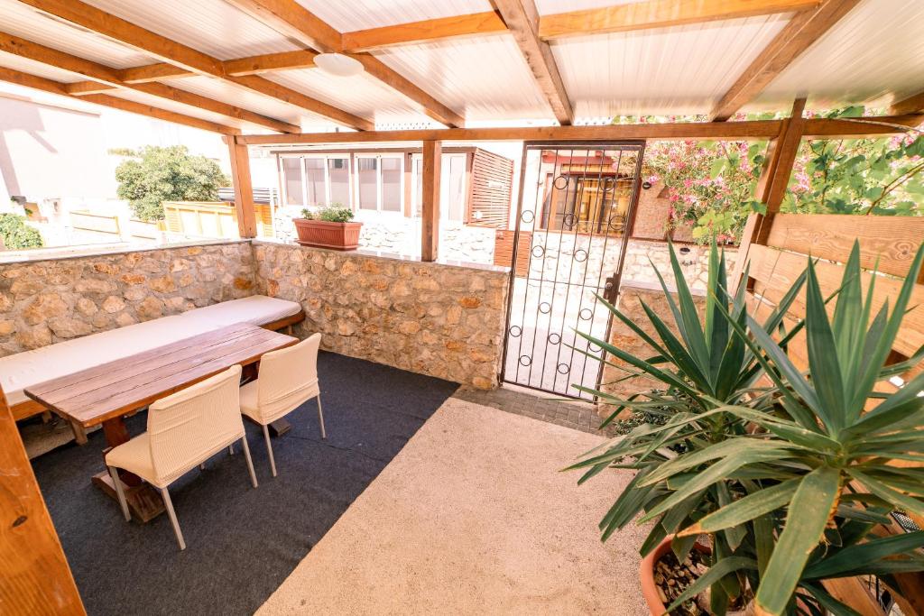 Balkón nebo terasa v ubytování Guesthouse Lastavica