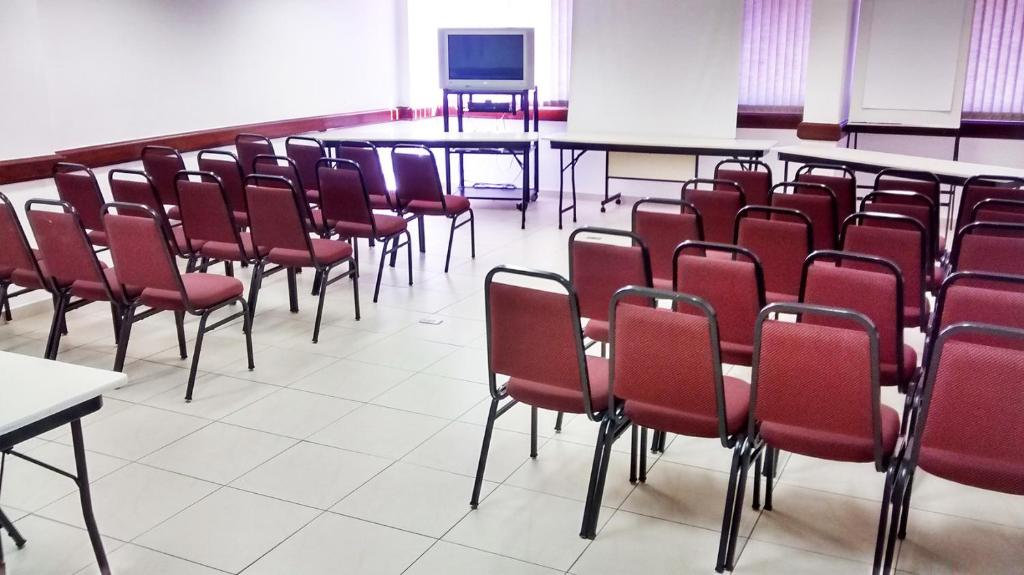  Inter Plaza Hotel