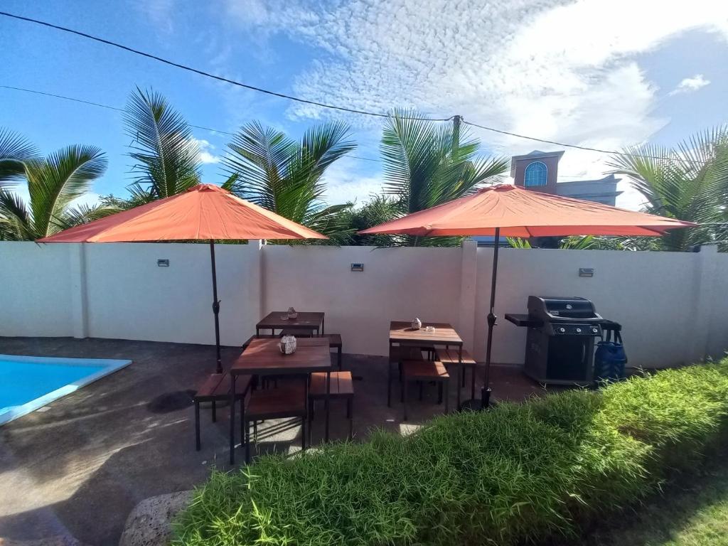Bazén v ubytování Bois Mapou Self Catering Apartments Unit 101 nebo v jeho okolí