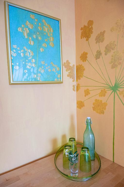Foto dalla galleria di Beachfront Studio with Private Path to the Sea a Poros
