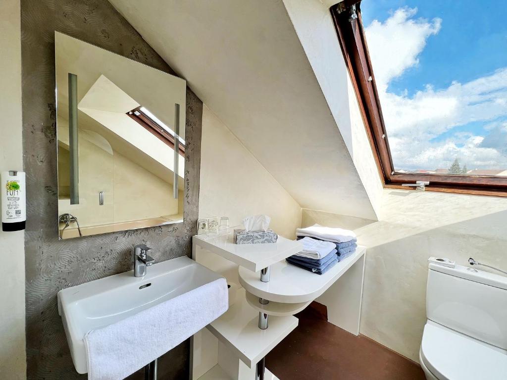 Koupelna v ubytování Hotel Hellers Twenty Four I -24h-Check-In-