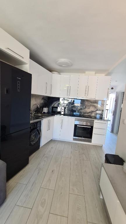 Kuchyň nebo kuchyňský kout v ubytování Apartamento Acacias IV 5 IF Benidorm