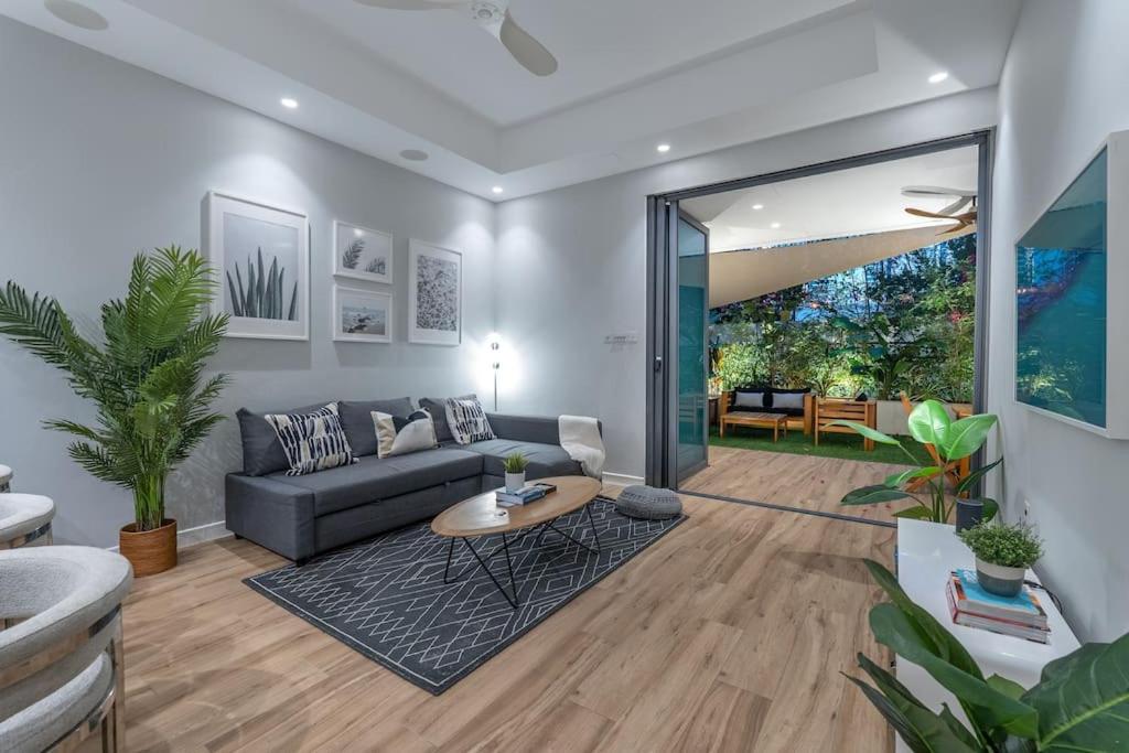 Look at me I’m modern!