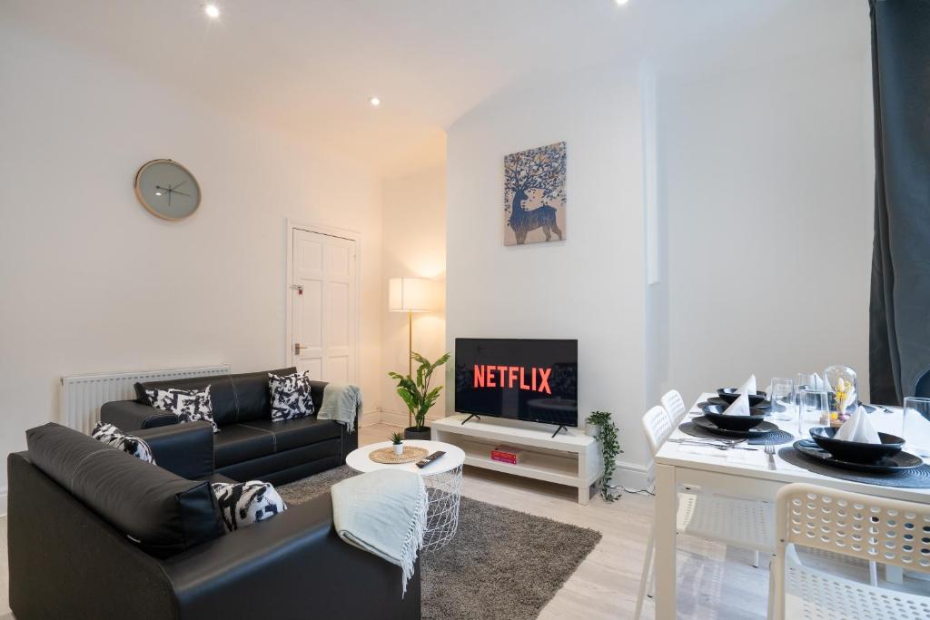 `isimi Burnley [ Modern 3 Bedroom House], Burnley (updated prices 2024)