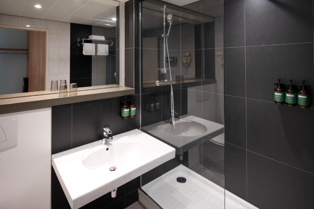 Koupelna v ubytování Crowne Plaza Antwerpen by IHG