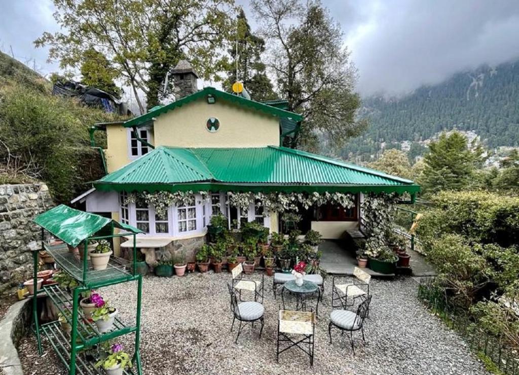 ROSASTAYS Nainital, Nainital (updated prices 2024)
