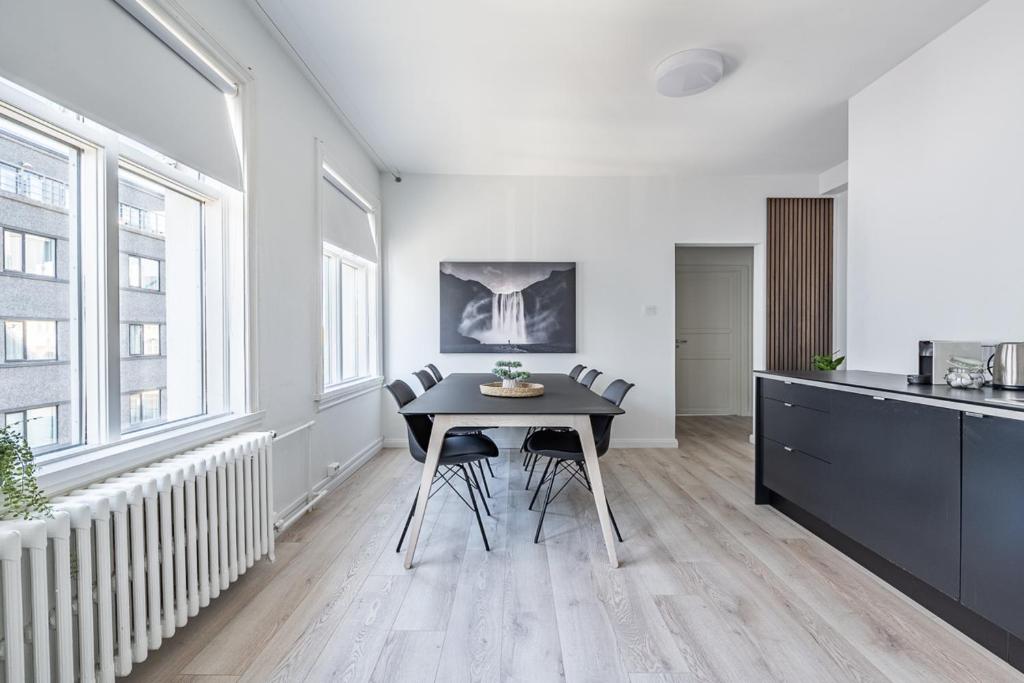 Kuchyň nebo kuchyňský kout v ubytování Ingolfsstræti Apartments by Heimaleiga