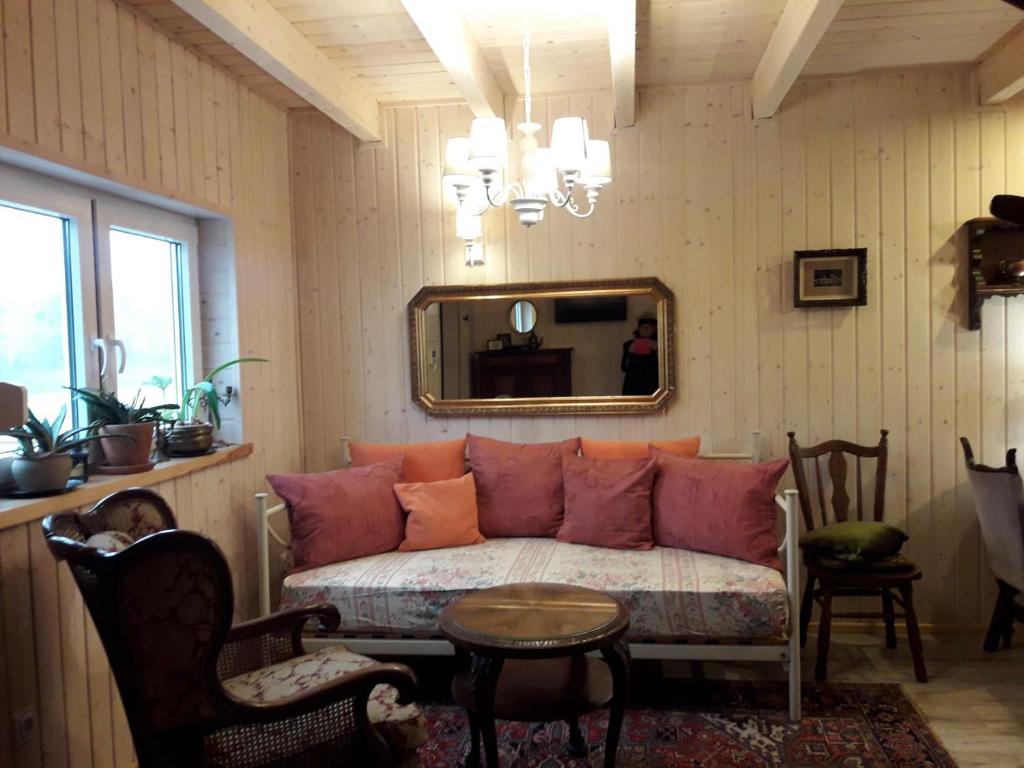 OSTOJA PAWIE OKO - Two-Bedroom Chalet With Lake View
