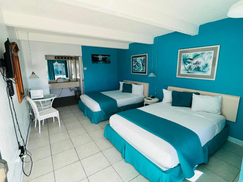 Postel nebo postele na pokoji v ubytování Big Pine Key Motel