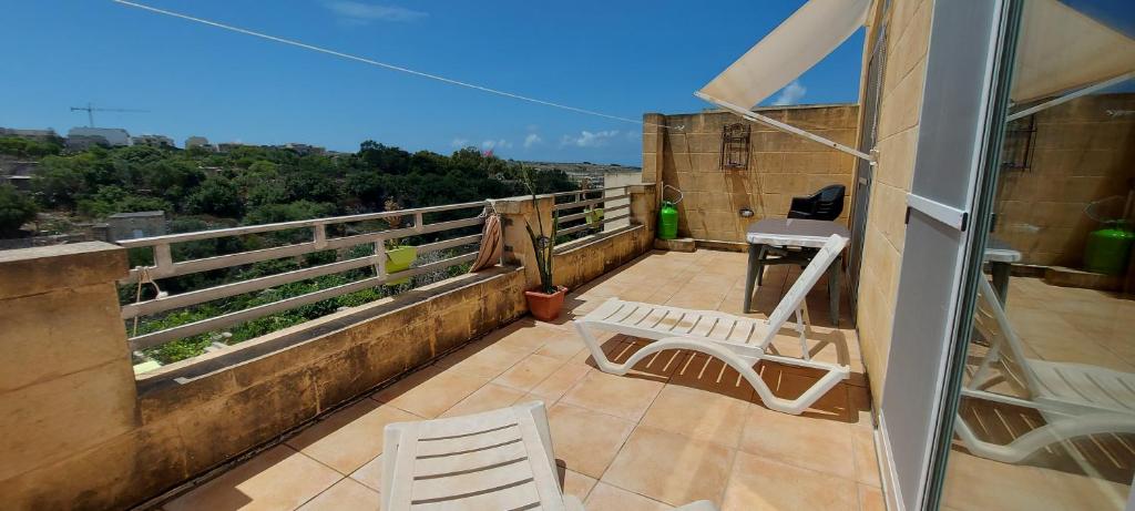 Happy&Healthy Gozo, House of Character, Self-check-in - Apartment With Pool View