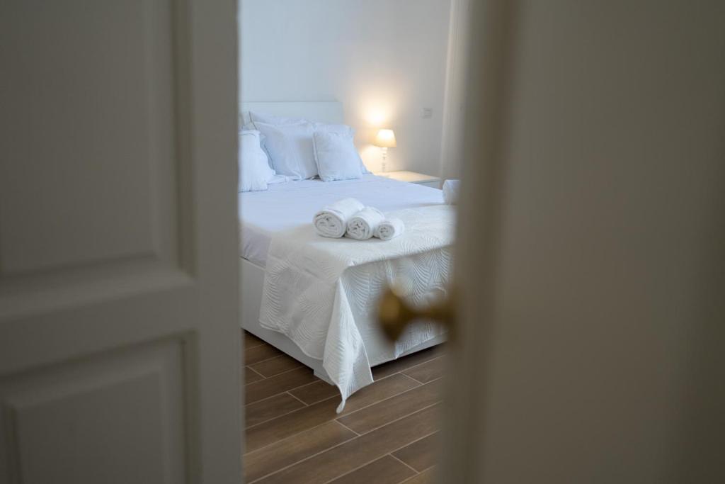 Palazzo Manzoni Apartments - 10