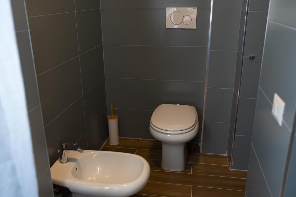 Palazzo Manzoni Apartments - 19