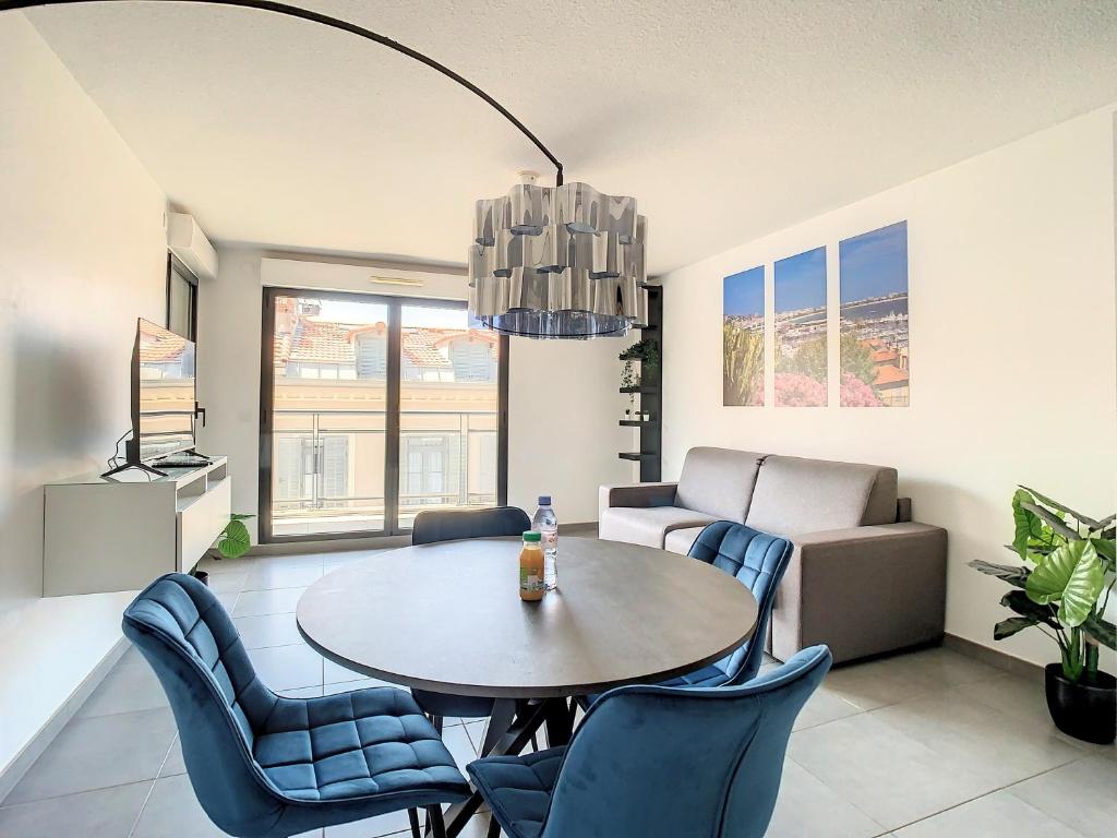 Posezení v ubytování 2p Cannes centre-ville Terrasse