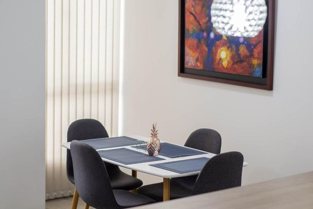 Apartamentos cómodos en Milan zona G - Apartamento Con Mountain View