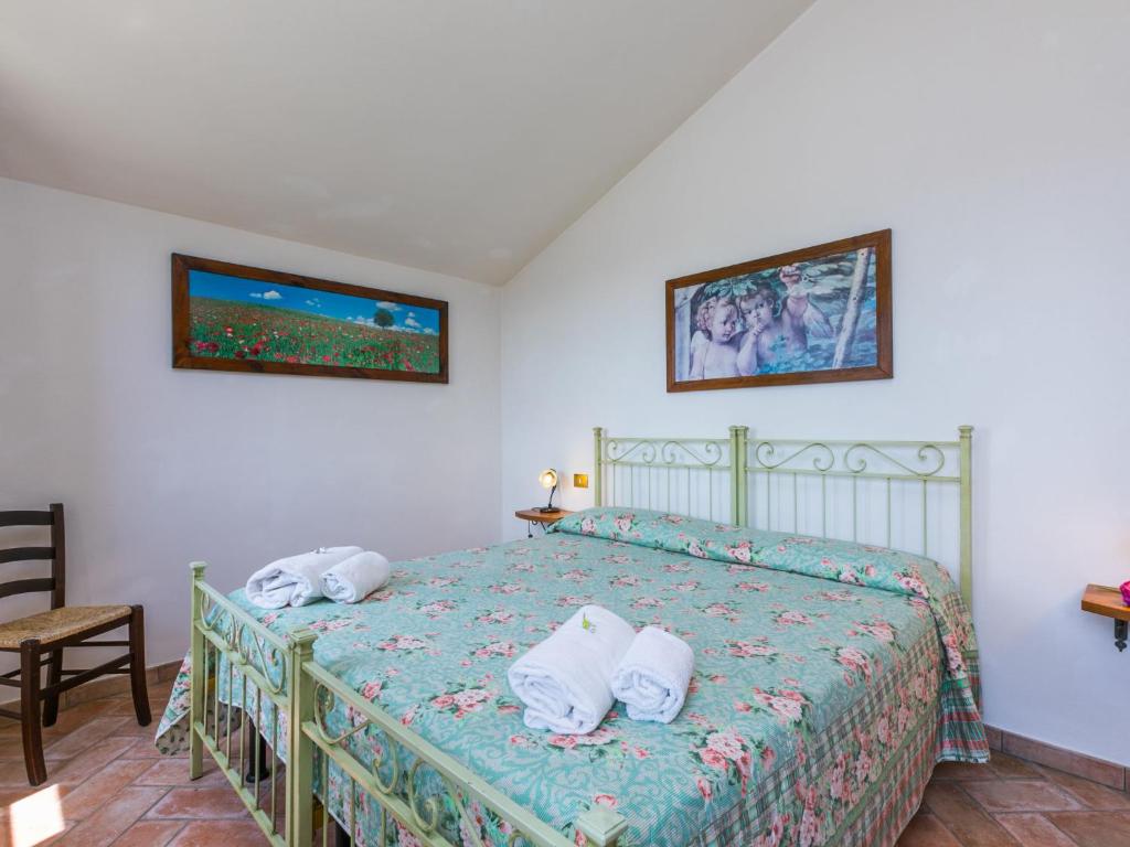Postel nebo postele na pokoji v ubytování Apartment Montereggi-4 by Interhome