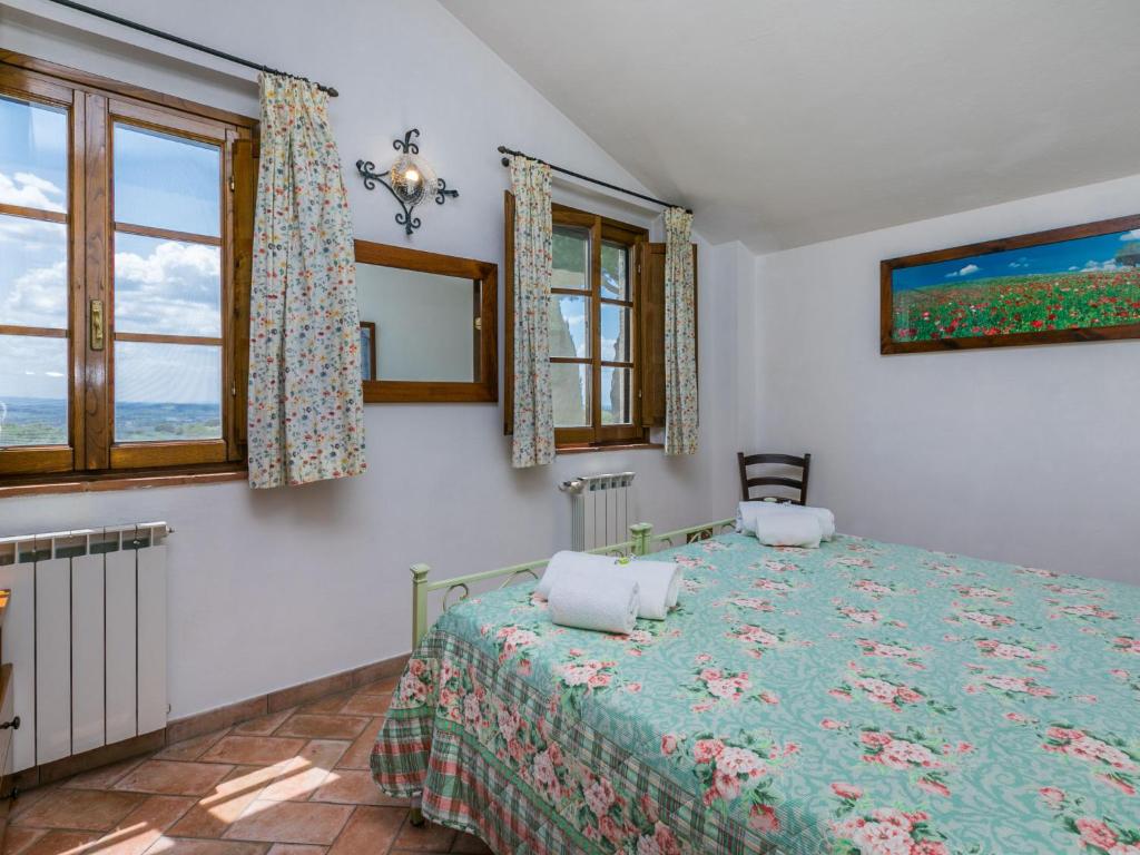 Postel nebo postele na pokoji v ubytování Apartment Montereggi-4 by Interhome