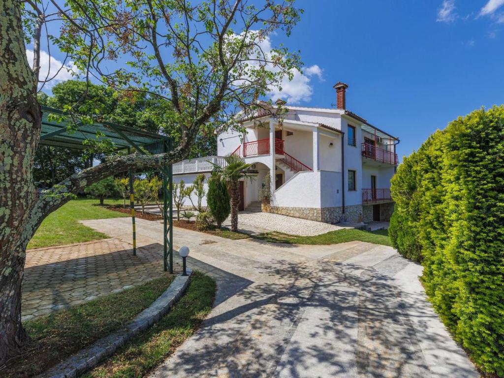 Budynek, w którym mieści się apartament
