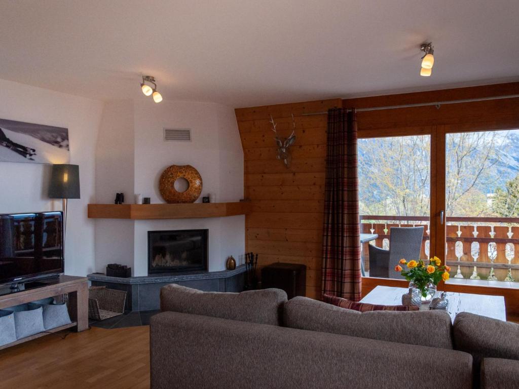 Posezení v ubytování Apartment Les Cimes Blanches B 401 by Interhome
