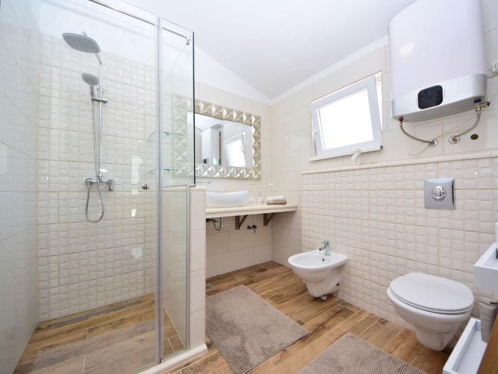 Koupelna v ubytování Holiday Home Queen Ahn by Interhome