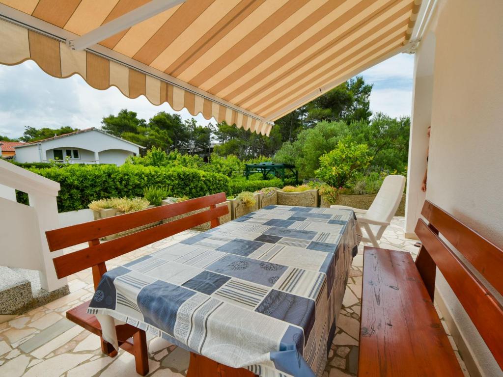 Balkón alebo terasa v ubytovaní Apartment Vesela-3 by Interhome