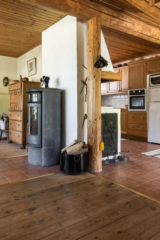 Kuchyň nebo kuchyňský kout v ubytování Holiday Home Vänneböke by Interhome