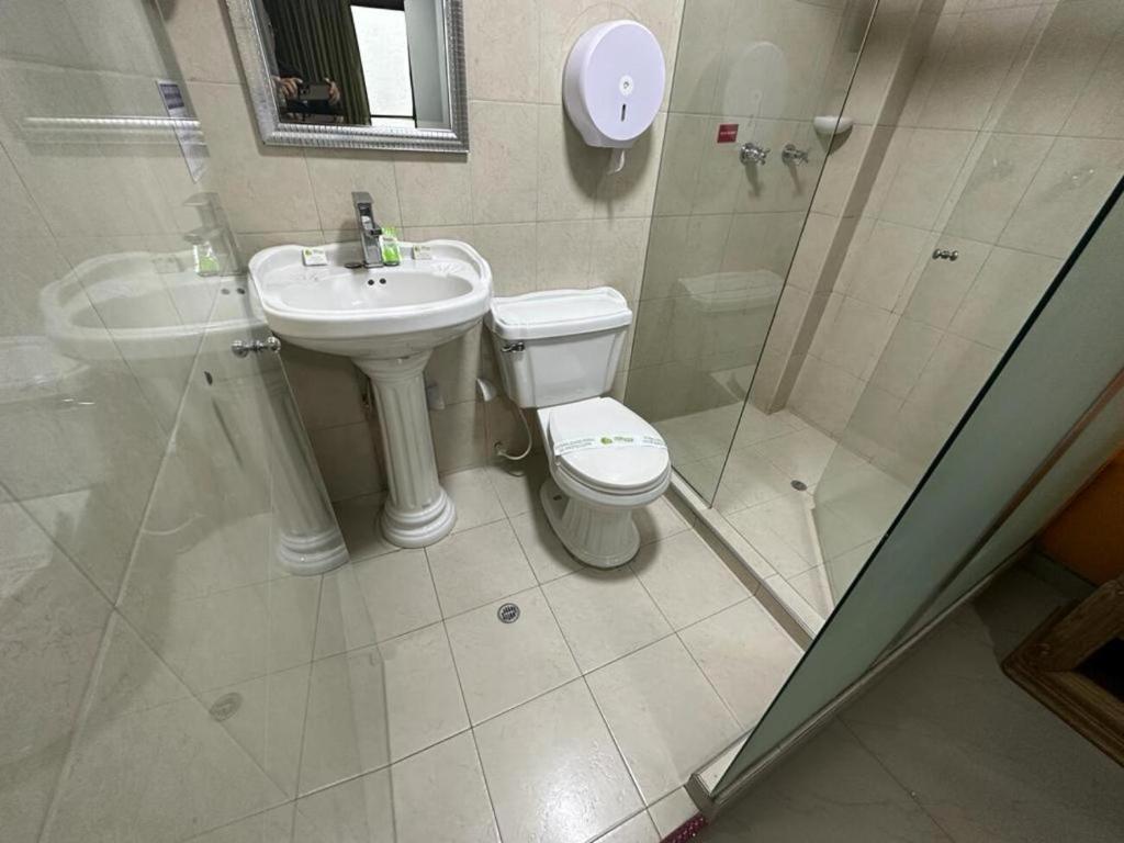 Koupelna v ubytování Hotel Bosque Chapinero