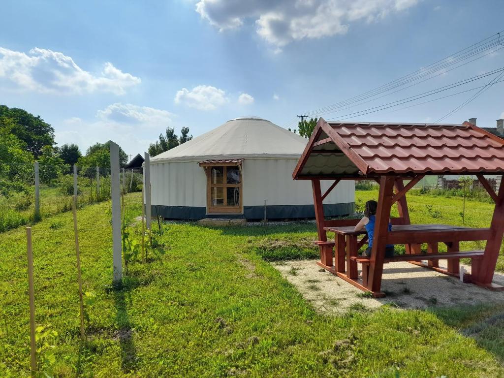 Сад в Szent Márton Jurtaszállás Zalakaros közelében