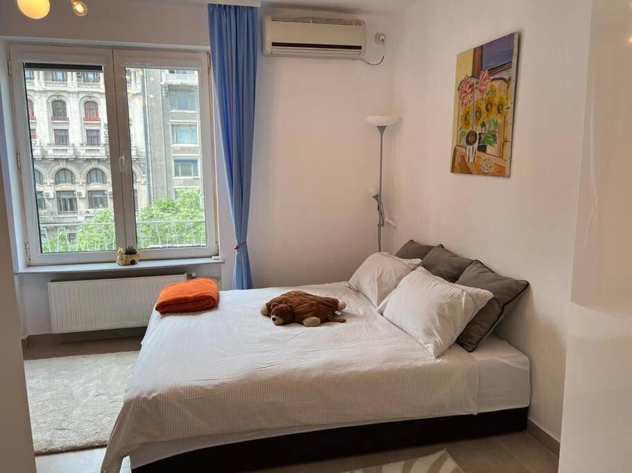 Piata Romana Studio, Bucharest (updated prices 2024)