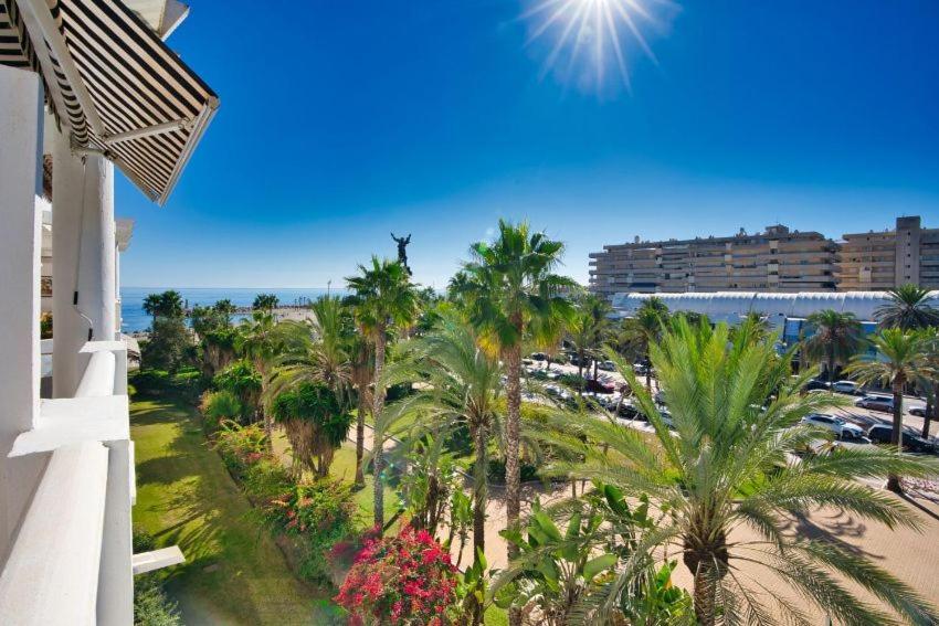 Urbanización playa roció puerto banus, Marbella Cập nhật Giá năm 2023