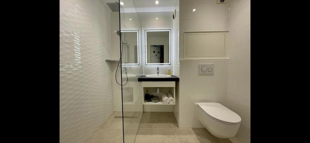 Résidence Les Baladines - Double Or Twin Room With Balcony