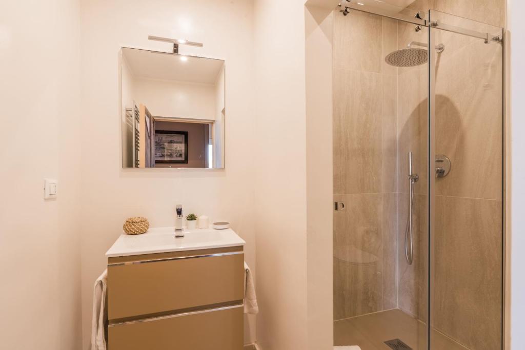 Kúpeľňa v ubytovaní The Best Rent - Spacious apartment with terraces with panoramic view of Rome