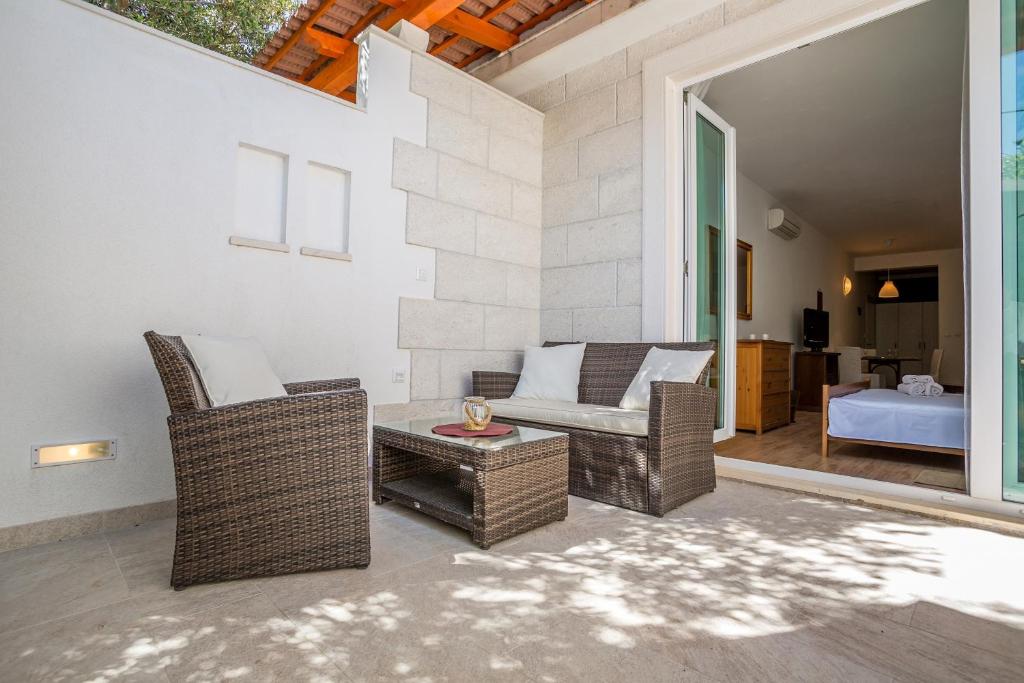 Posezení v ubytování Zlatni Bol Apartments