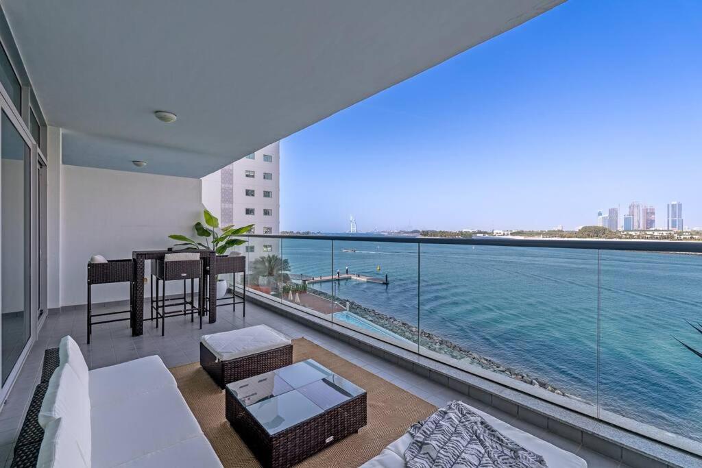 Fotografie z fotogalerie ubytování Palm Apartment for 2, with Private Beach Access! v Dubaji