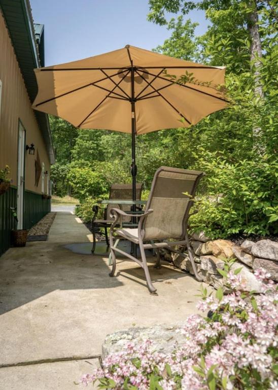 Mockingbird Mountain Spa and Retreat photo