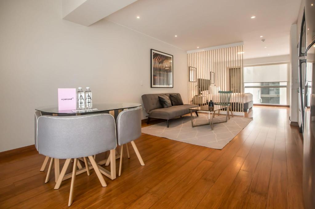 Las Mimosas by Wynwood House - King Studio