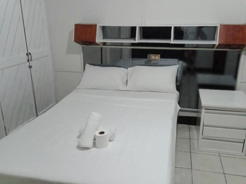 Postel nebo postele na pokoji v ubytování 2 Hotel Saleh