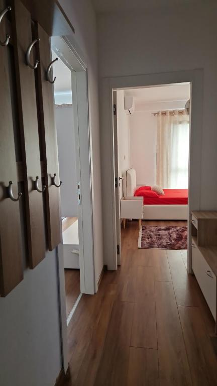 Deluxe Apartment No 9 - Image 1