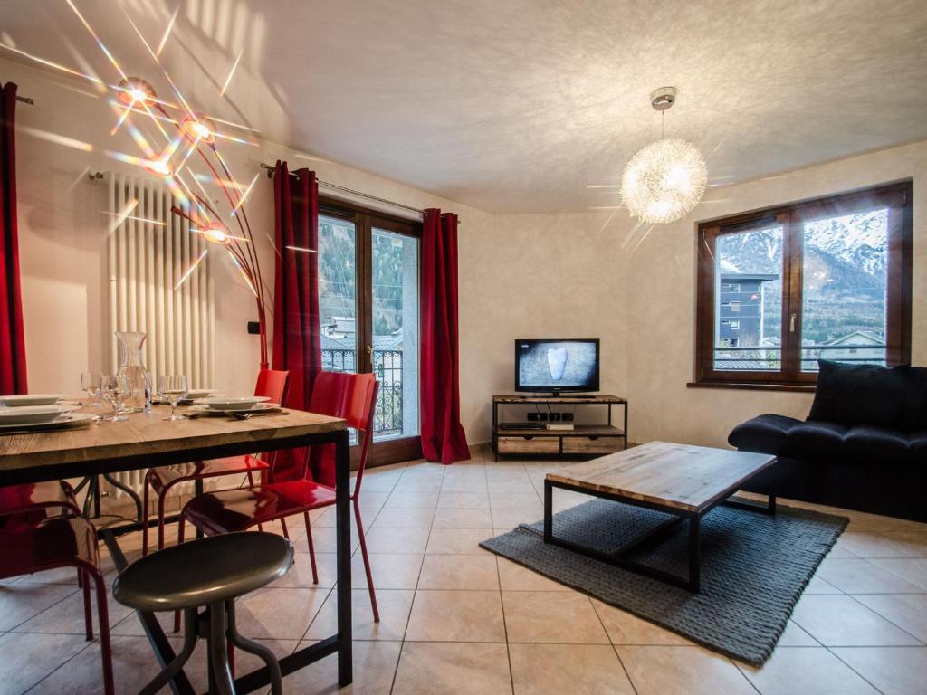 Posezení v ubytování Appartement Chamonix-Mont-Blanc, 3 pièces, 6 personnes - FR-1-343-187