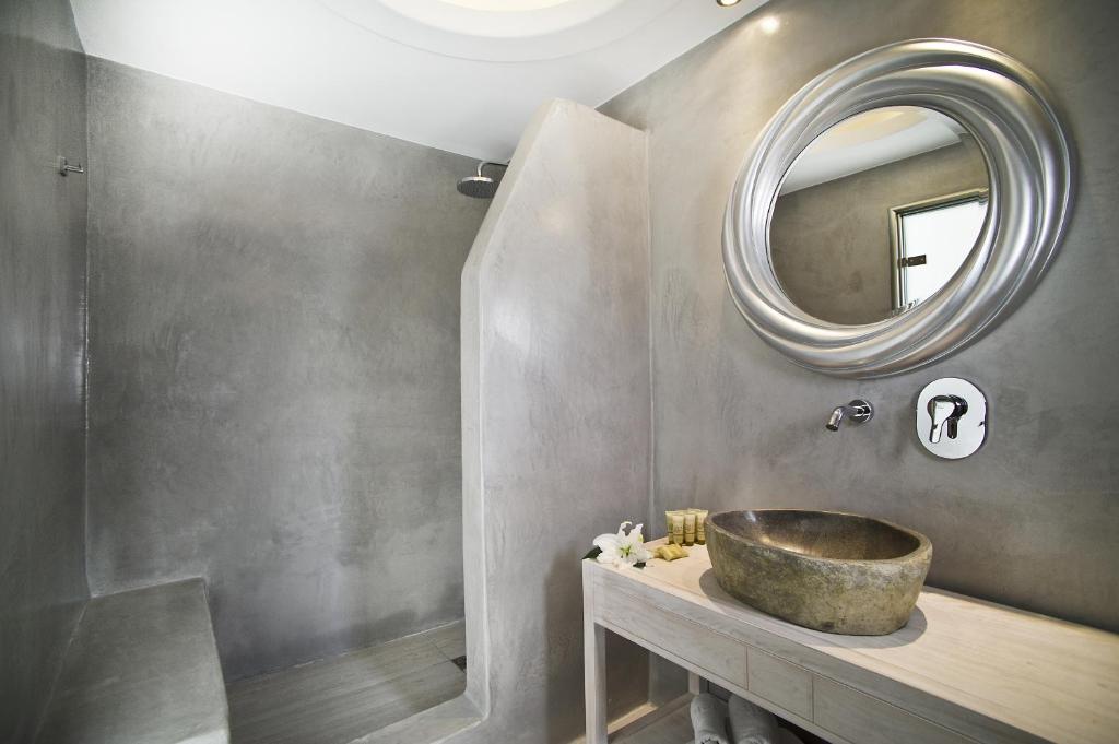 Santorini Palace - 4