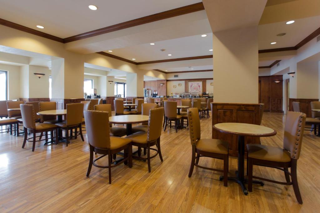 Ресторан / где поесть в Music Road Resort Hotel and Inn