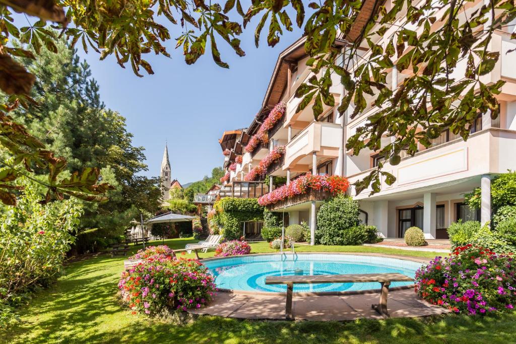 Bazén v ubytování Granpanorama Hotel StephansHof nebo v jeho okolí