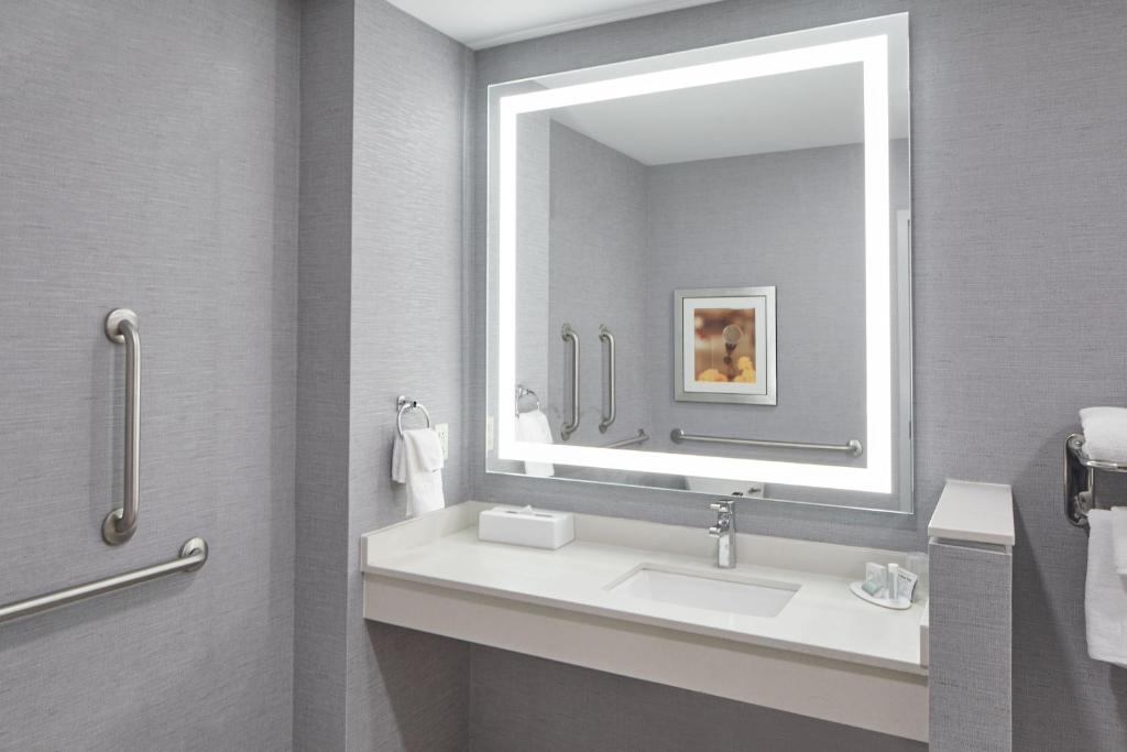 Fairfield Inn and Suites by Marriott Nashville Downtown/The Gulch - King Suite Avec Canapé-lit