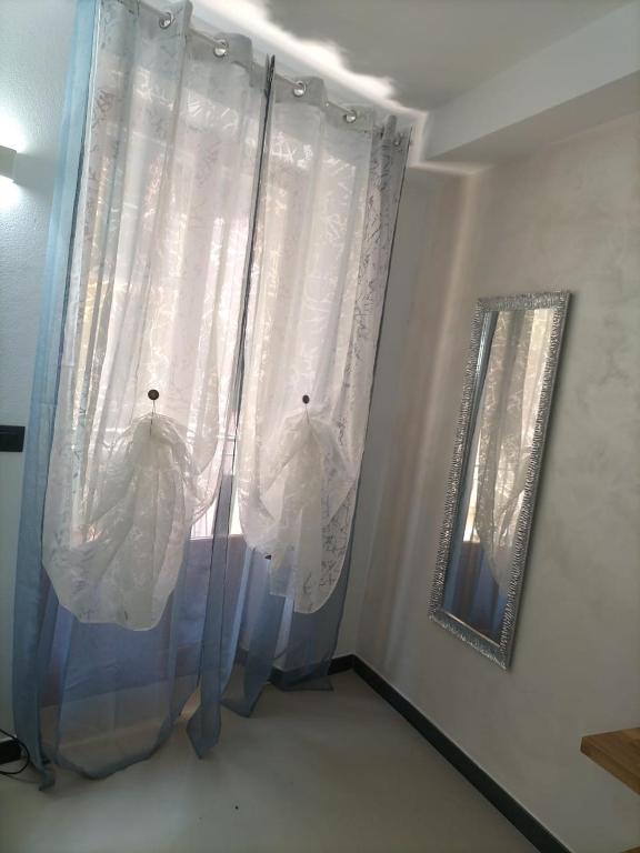 Affittacamere Ambrosia - King Room Met Balkon