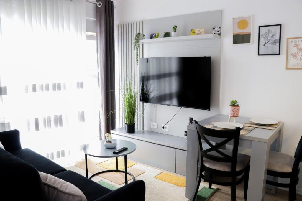 Comfy Studio at \